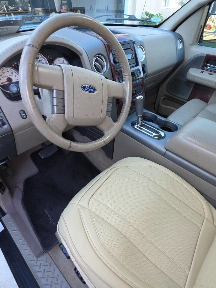Used 2005 Ford F150 Lariat image 7