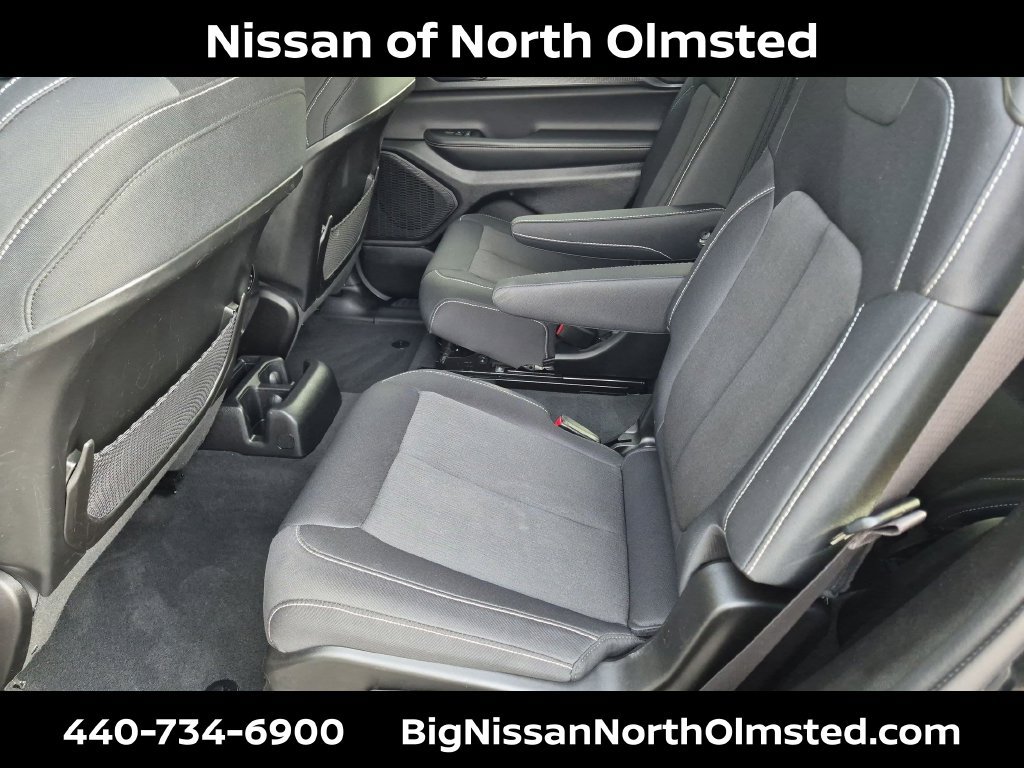 Used 2023 Jeep Grand Cherokee L Laredo AWD/4WD image 20