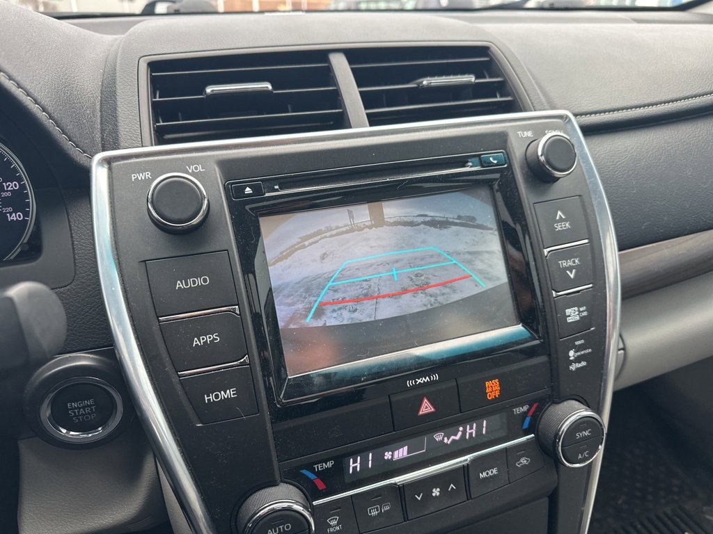 Used 2016 Toyota Camry XLE image 19