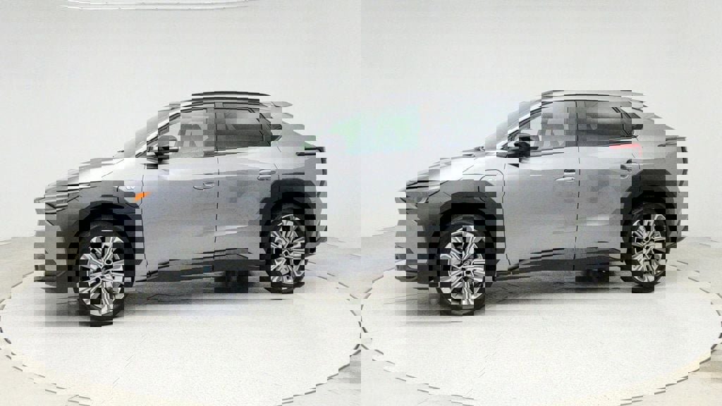 Used 2023 Subaru Solterra AWD image 8