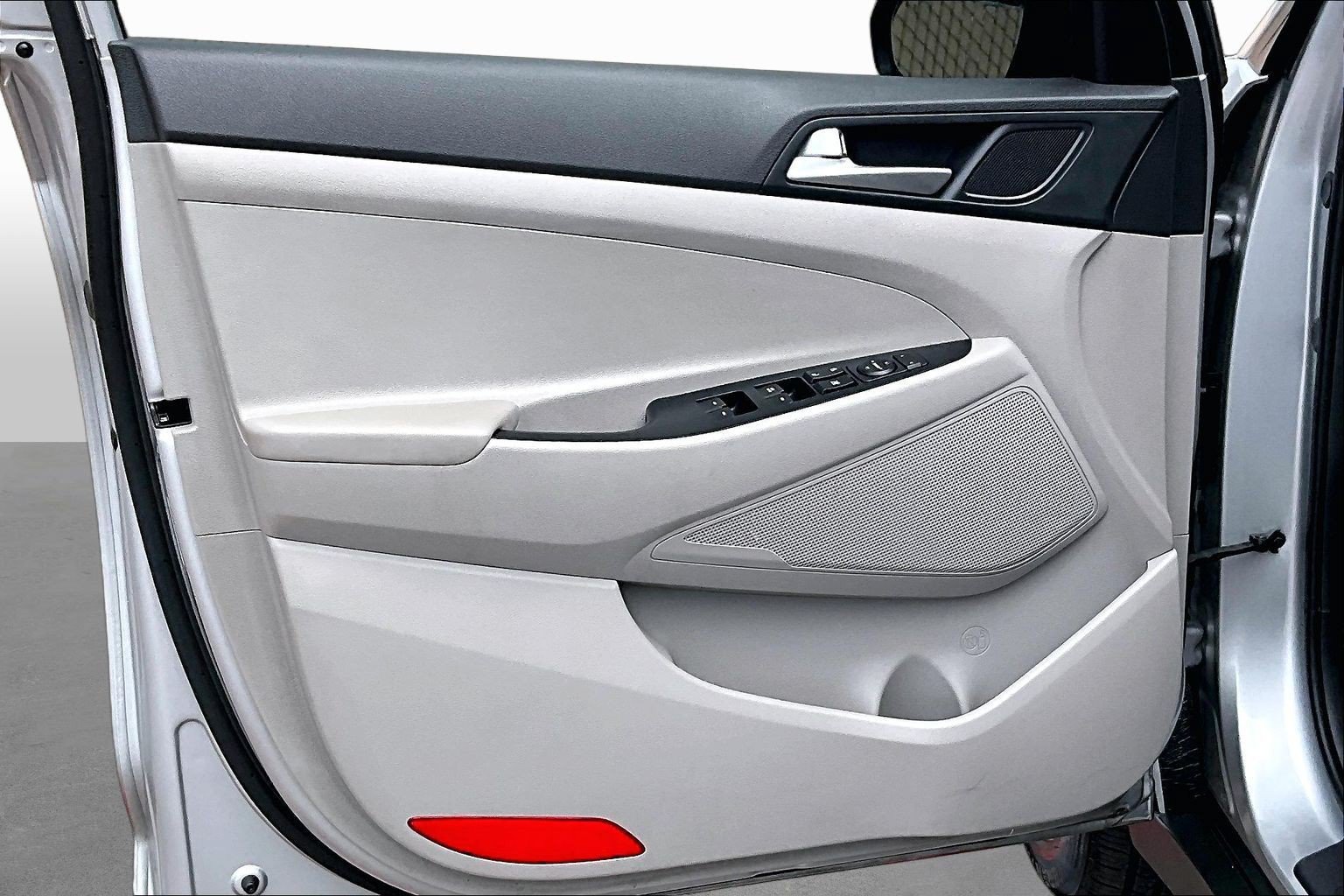 Used 2020 Hyundai Tucson Value FWD image 17