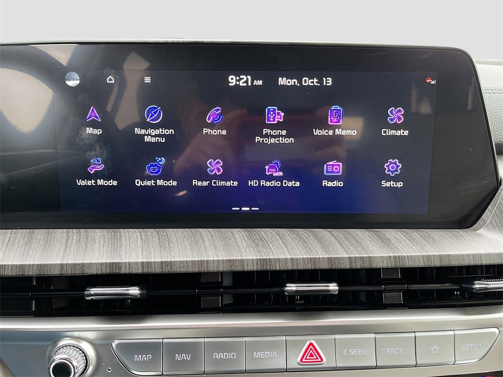 Used 2024 Kia Telluride EX w/ EX Captain's Chair Package image 15