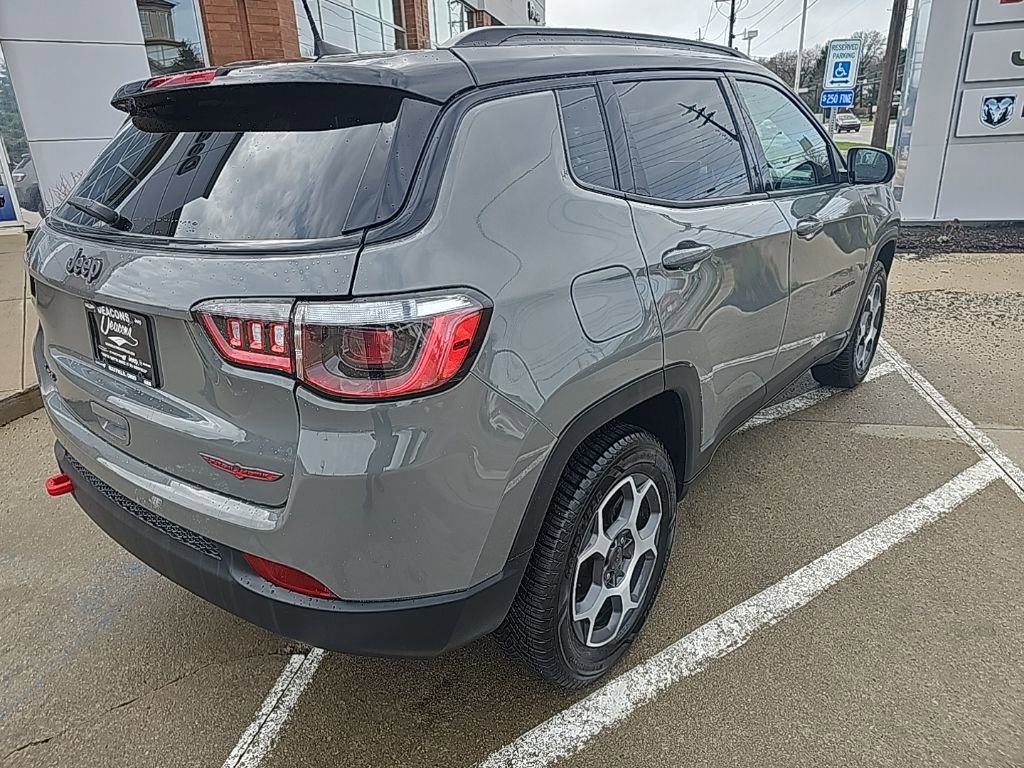 Certified 2022 Jeep Compass Trailhawk w/ Trailhawk Convenience Group AWD/4WD image 15