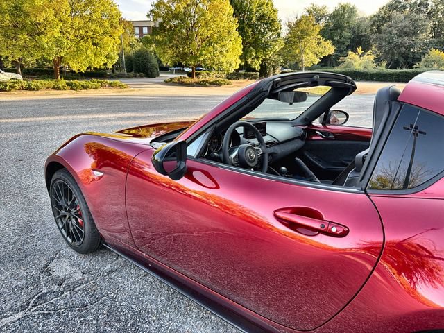 New 2026 MAZDA MX-5 Miata RF Club w/ Interior Package RWD image 22