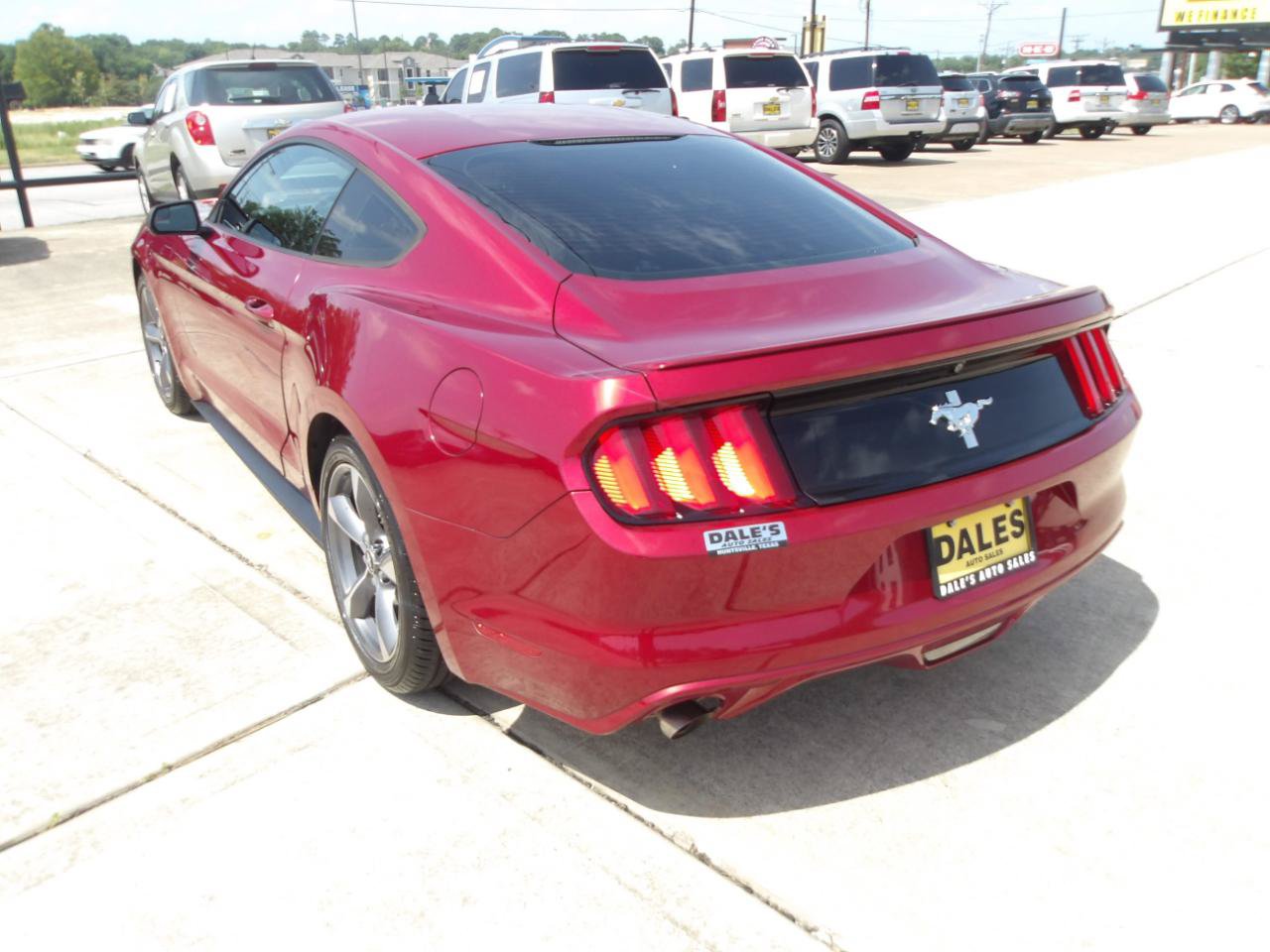 Used 2015 Ford Mustang Coupe w/ Equipment Group 051A RWD image 11