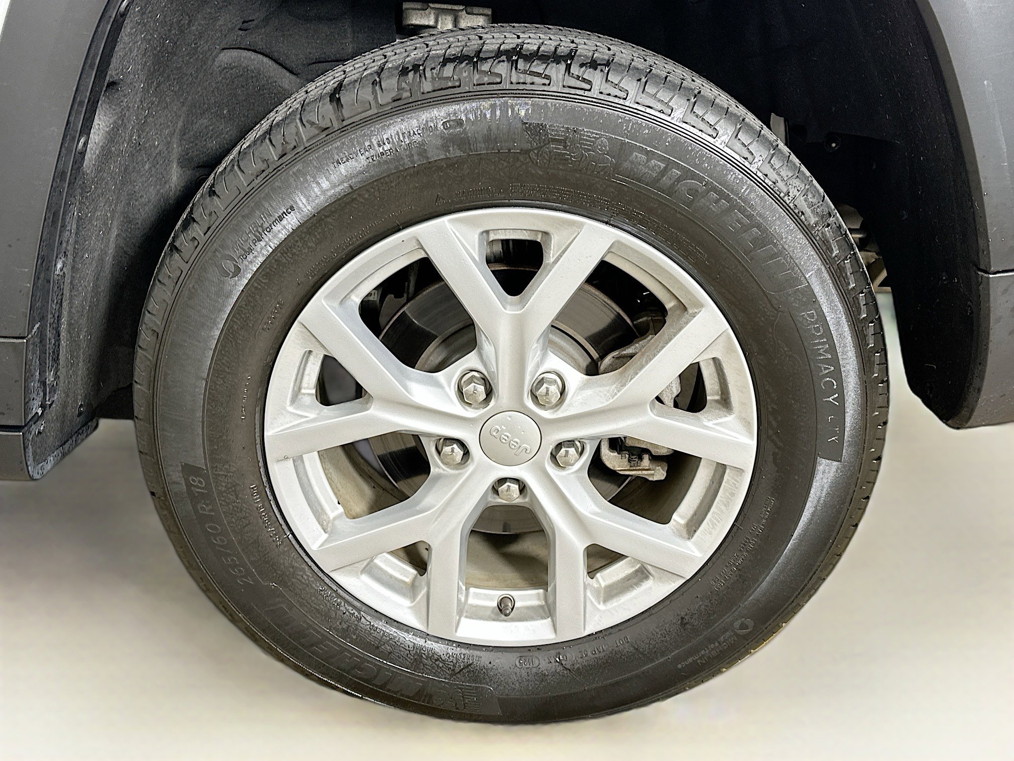 Used 2023 Jeep Grand Cherokee Limited image 11