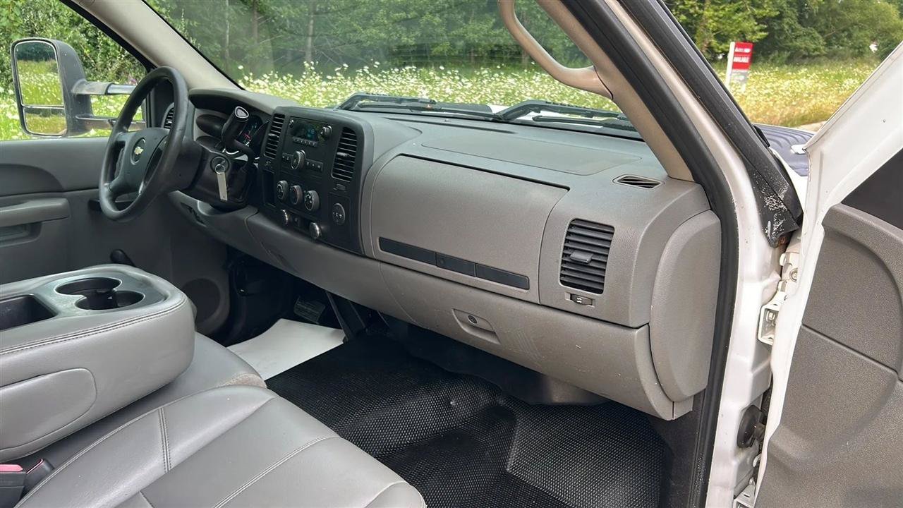 Used 2011 Chevrolet Silverado 3500 W/T RWD image 49