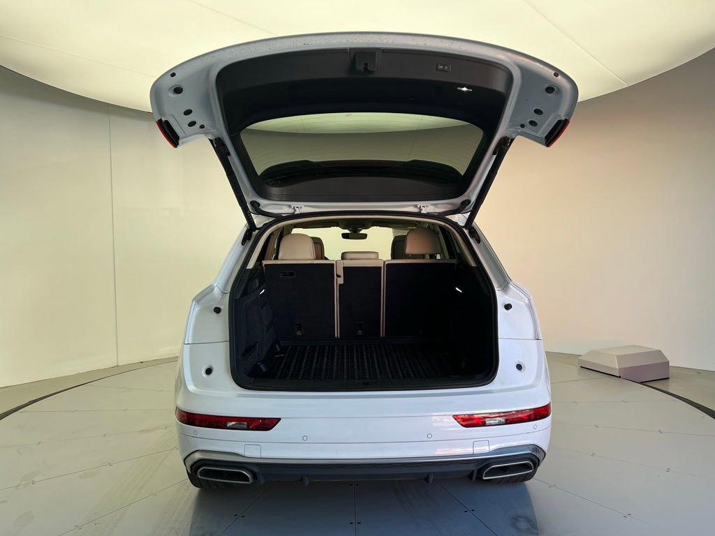 Used 2024 Audi Q5 2.0T Premium Plus w/ Premium Plus Package image 5