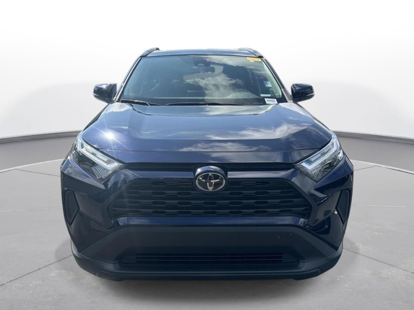 Used 2023 Toyota RAV4 XLE w/ Convenience Package FWD image 3
