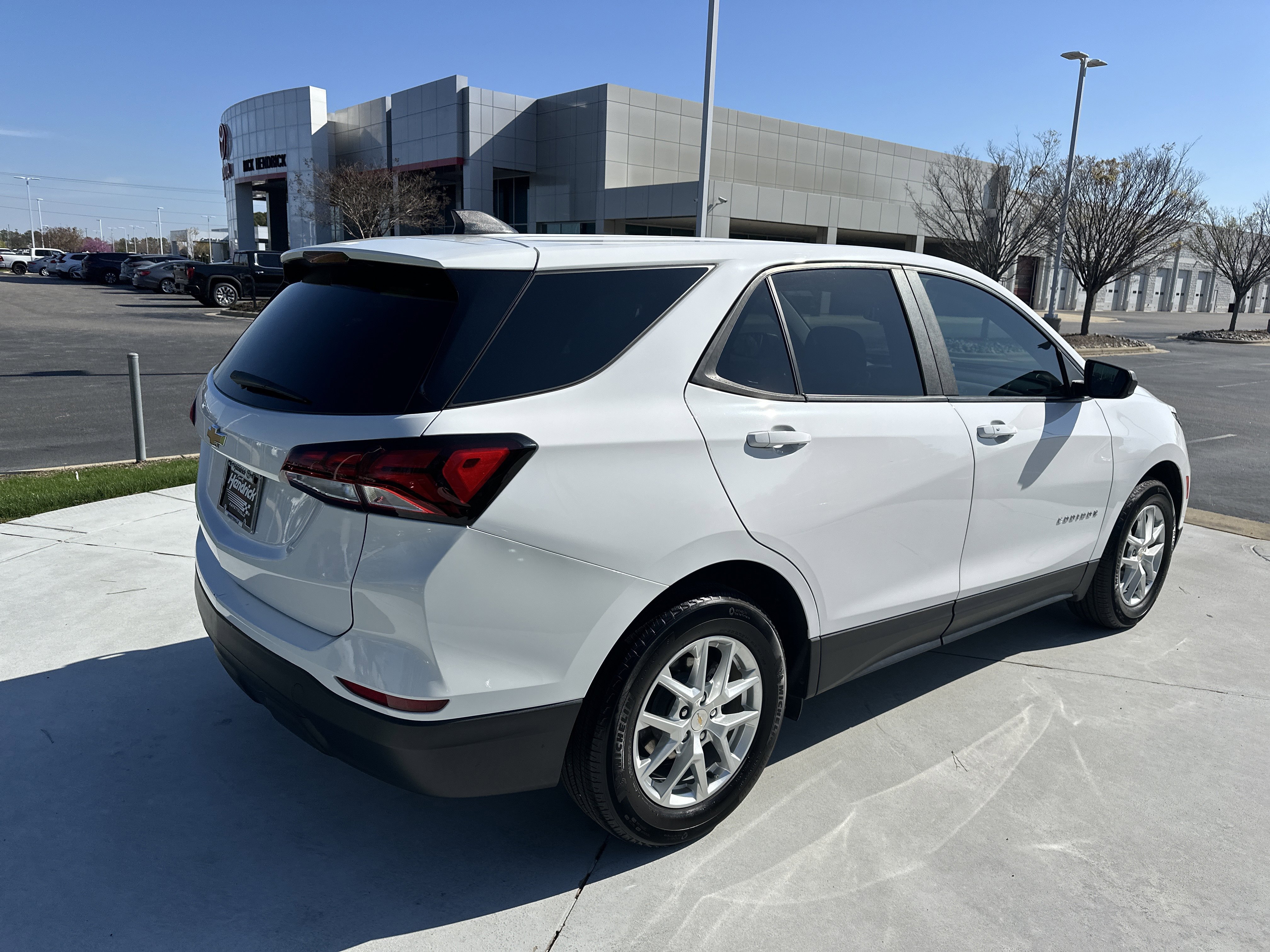Used 2023 Chevrolet Equinox LS w/ LS Convenience Package image 10