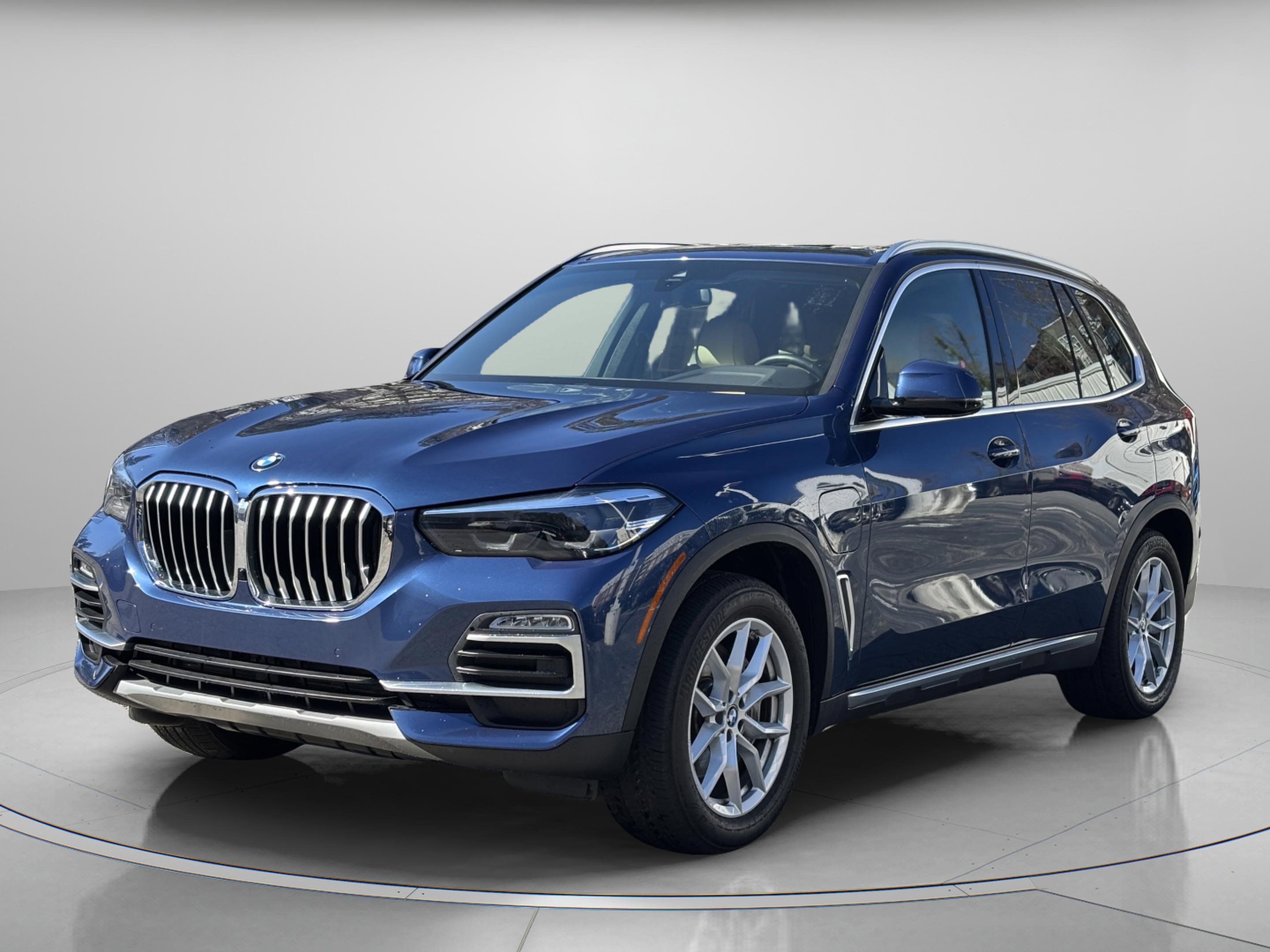 Used 2021 BMW X5 xDrive45e w/ Convenience Package 3 image 2