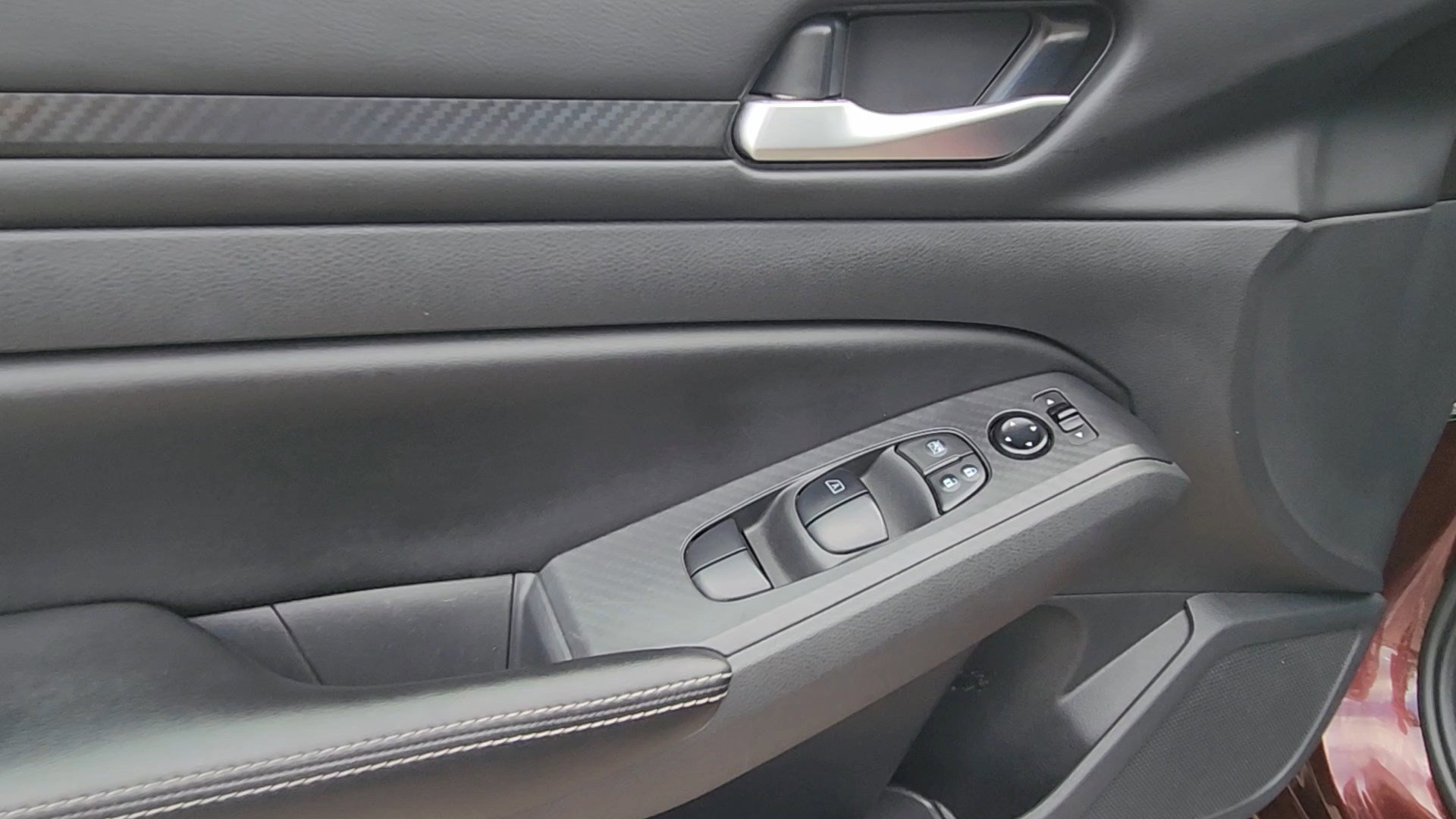 Used 2024 Nissan Altima 2.5 SV FWD image 29
