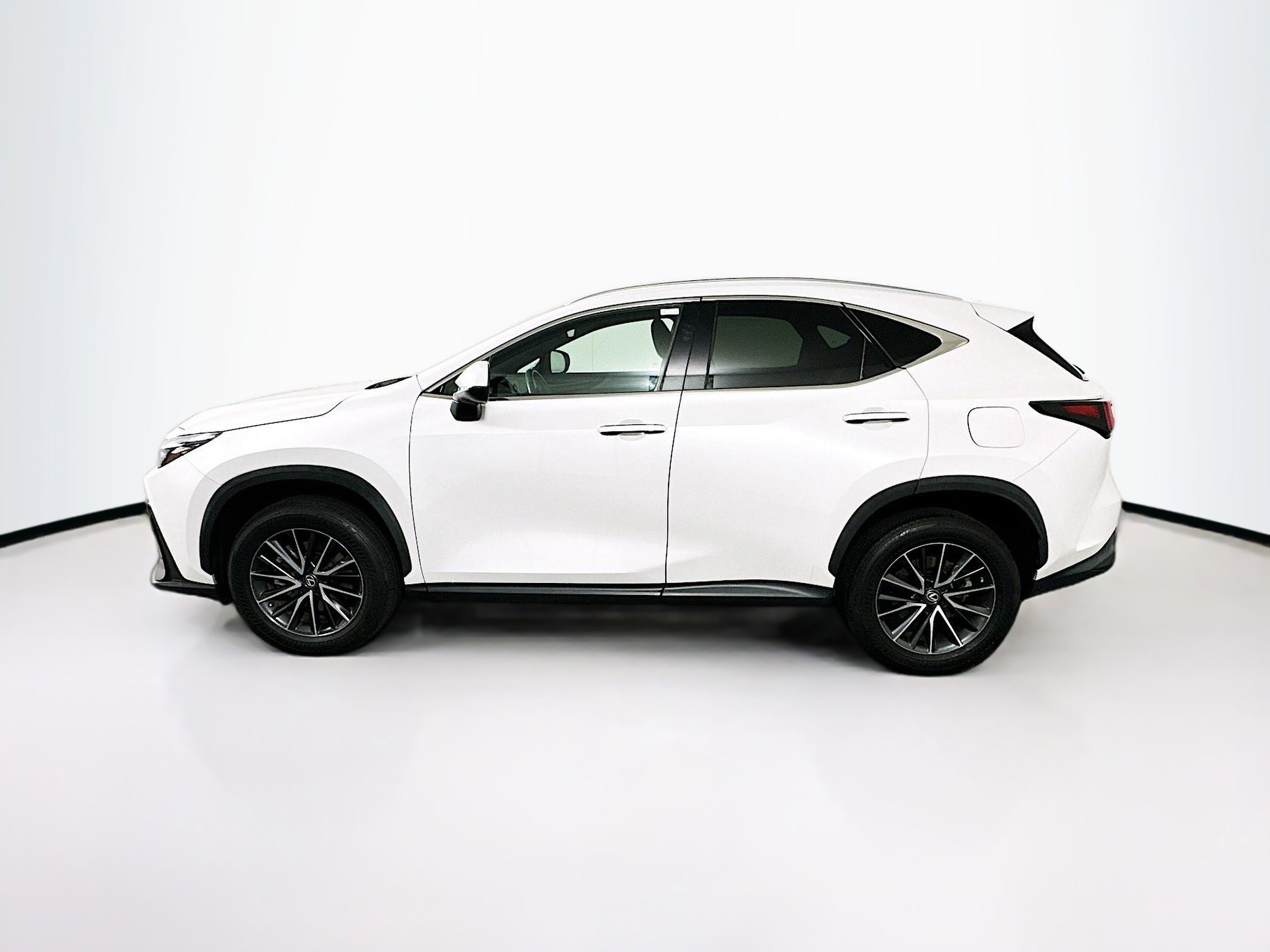 Used 2023 Lexus NX 350 AWD w/ Cold Area Package image 4