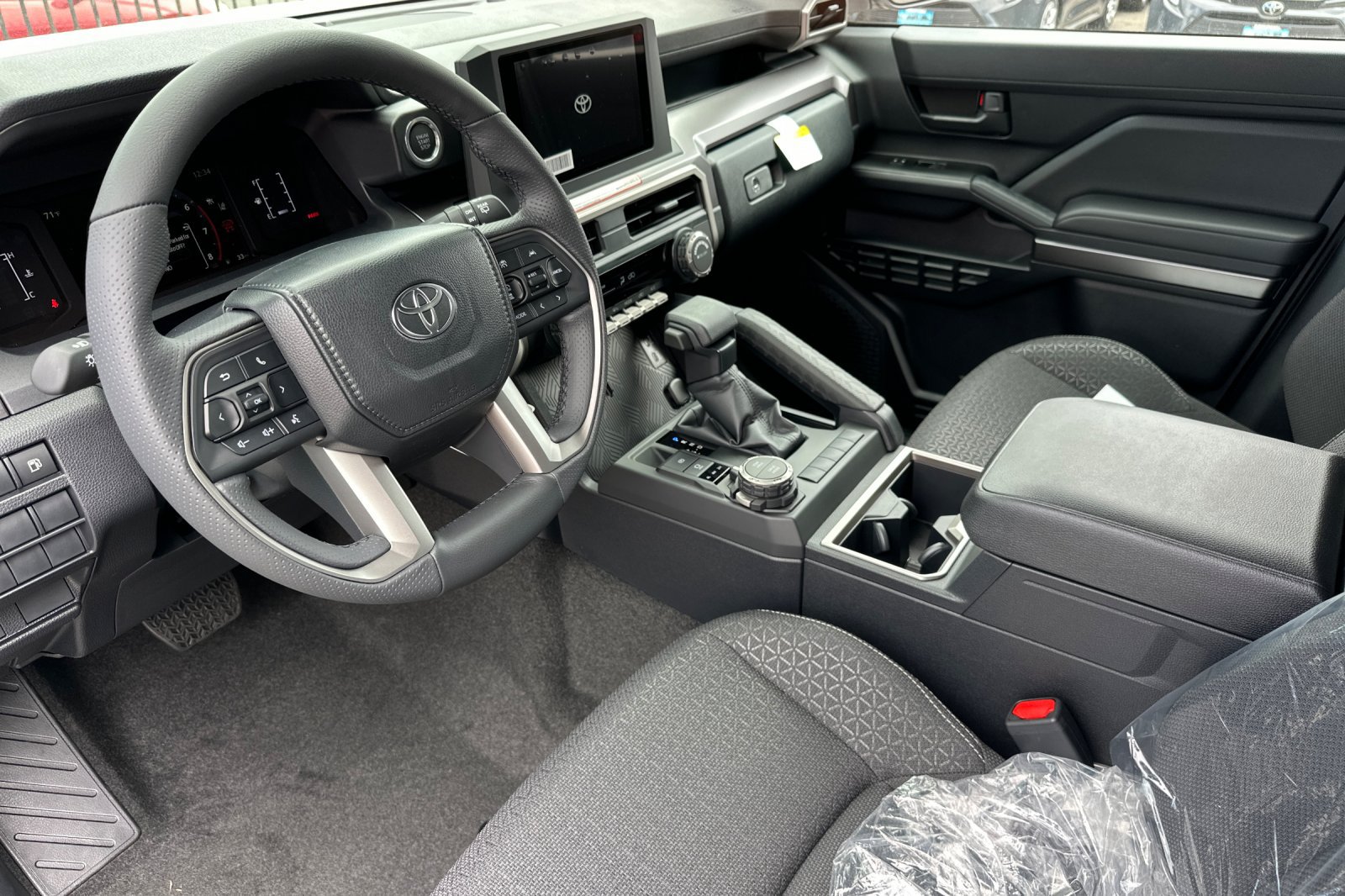 New 2026 Toyota 4Runner SR5 AWD/4WD image 7