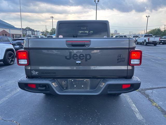 Used 2023 Jeep Gladiator Sport AWD/4WD image 6