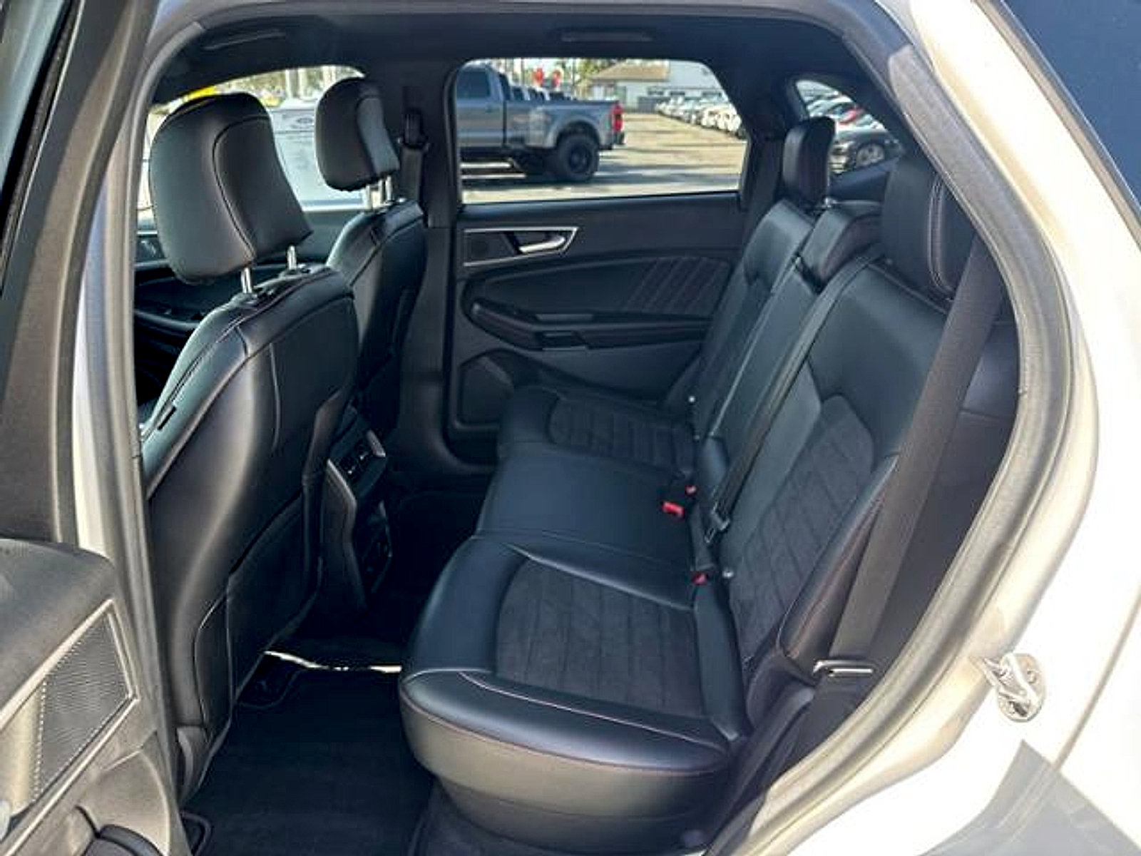 Used 2023 Ford Edge ST-Line AWD/4WD image 10