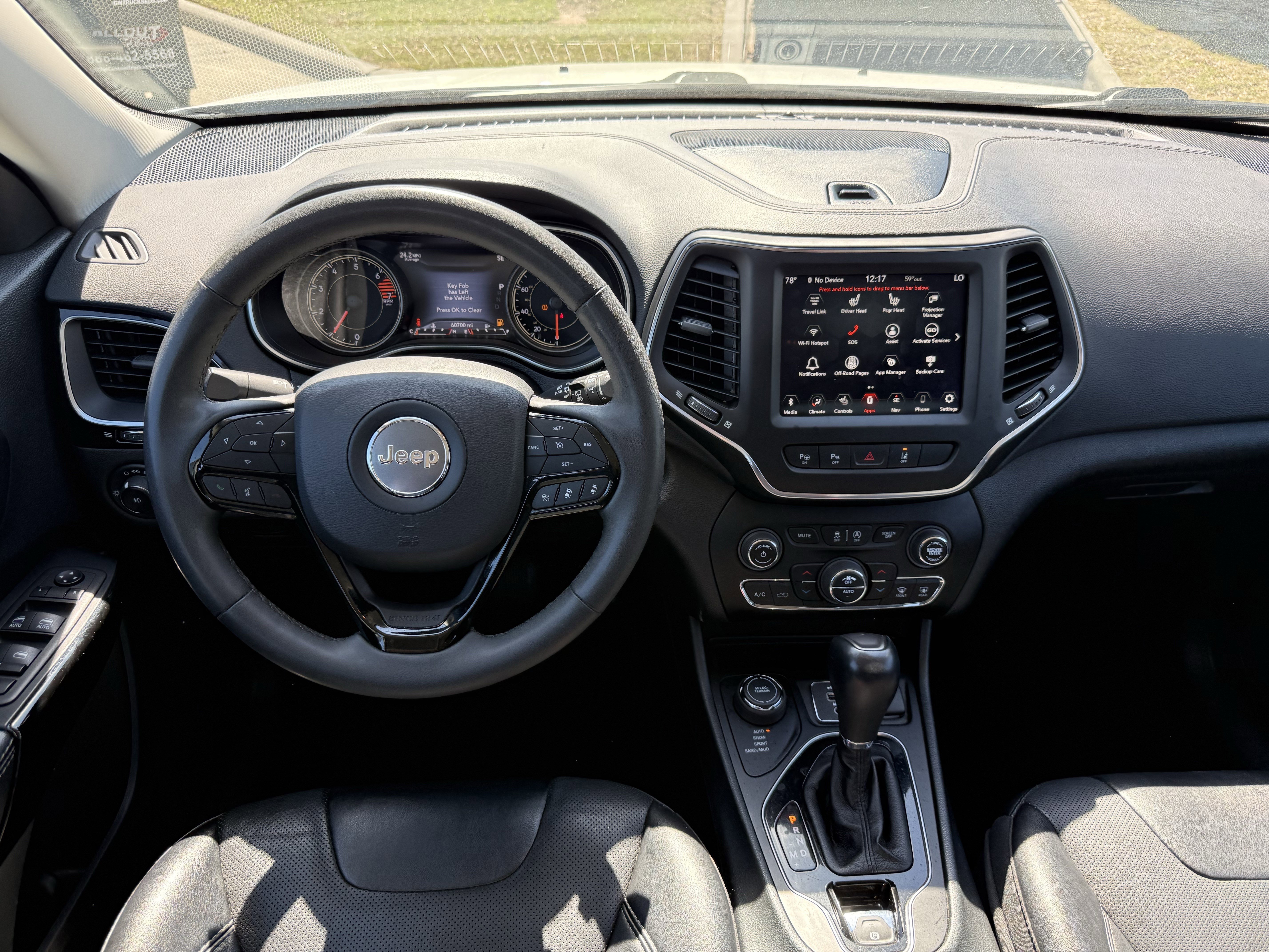 Used 2023 Jeep Cherokee Altitude Lux image 14