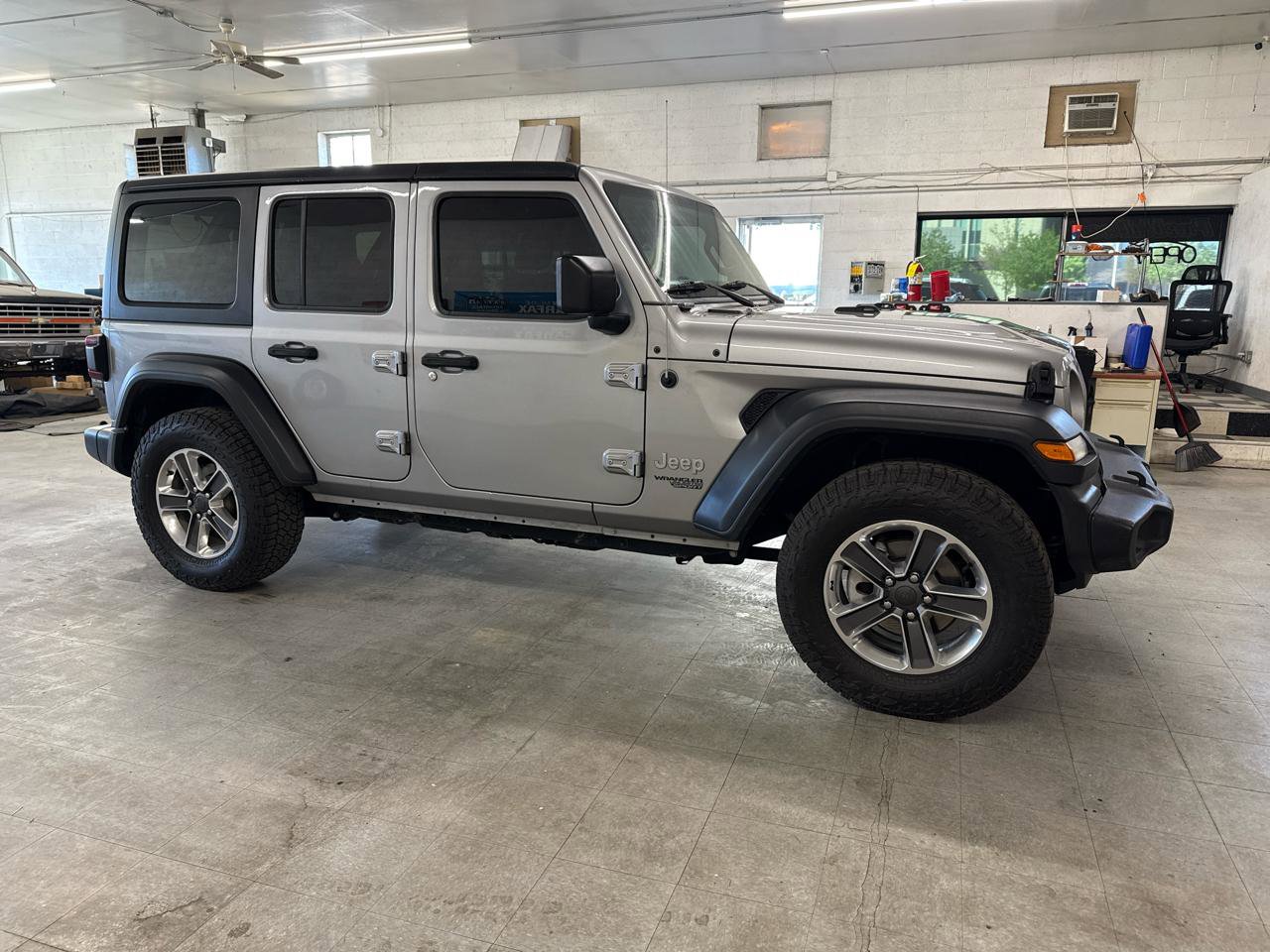 Used 2018 Jeep Wrangler Unlimited Sport S image 5