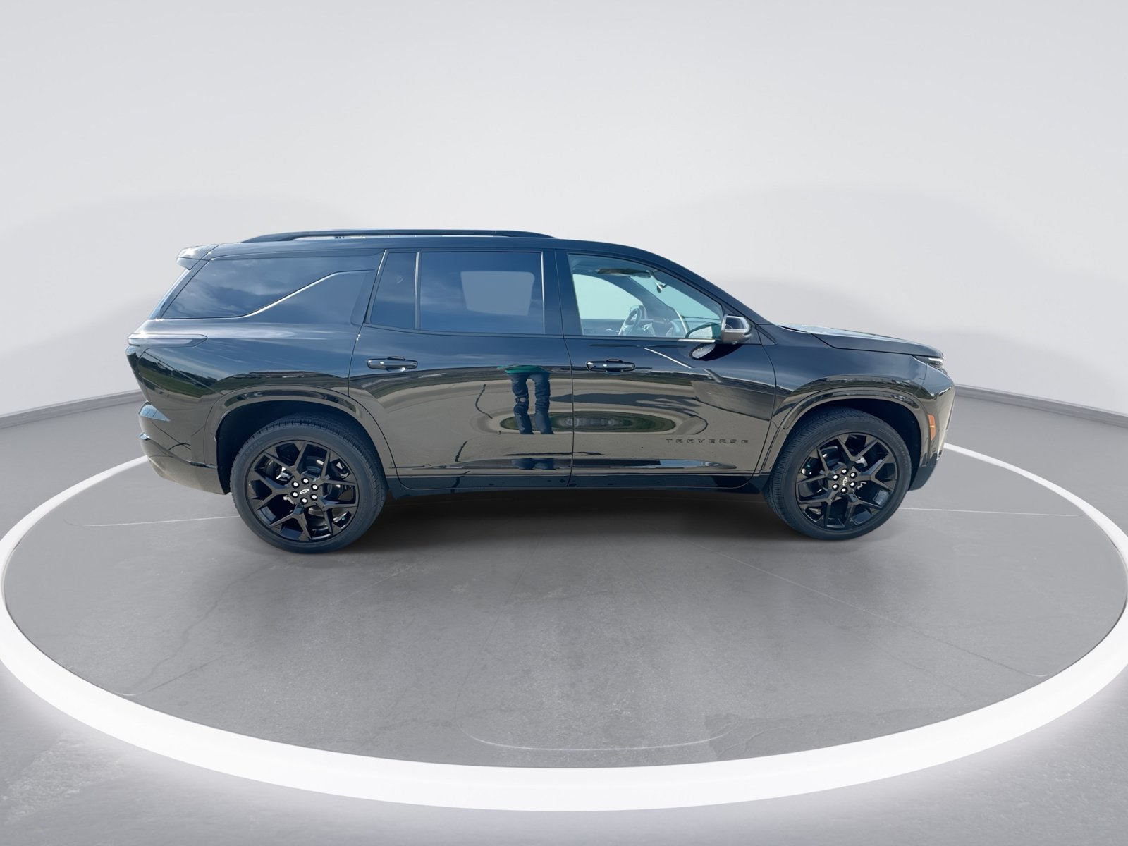 Certified 2026 Chevrolet Traverse RS w/ LPO, Floor Liner Package AWD/4WD image 9