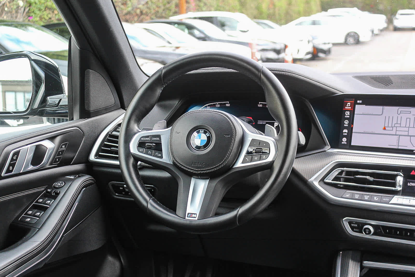 Used 2023 BMW X5 sDrive40i w/ M Sport Package RWD image 13