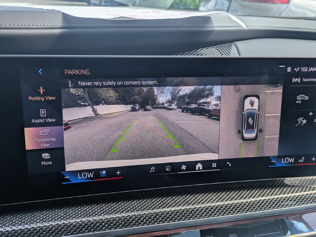Used 2023 BMW i7 xDrive60 w/ Parking Assistance Package AWD/4WD image 27