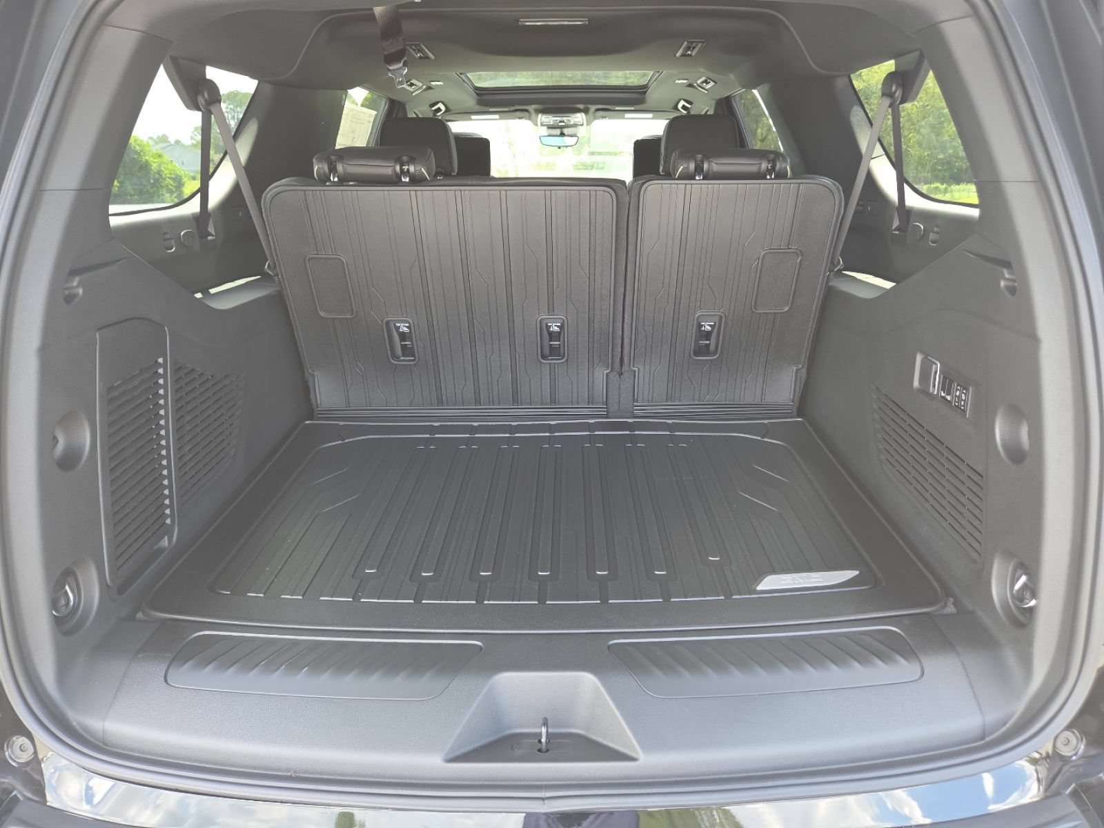 New 2026 GMC Yukon XL Elevation w/ Elevation Premium Package AWD/4WD image 25