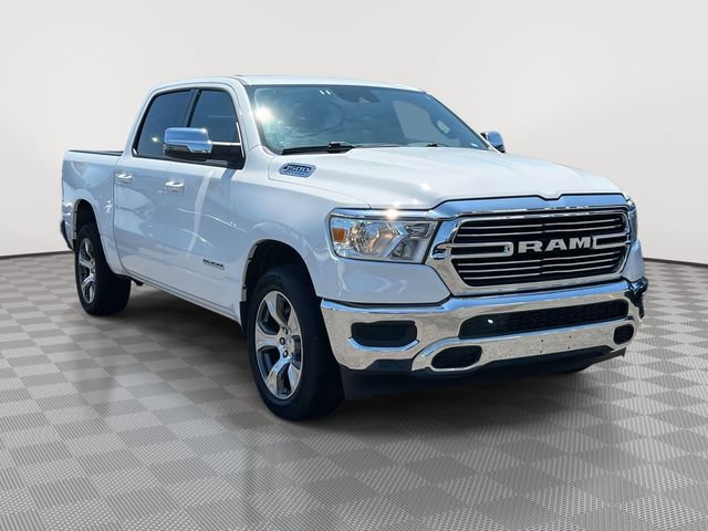 Used 2024 RAM 1500 Laramie AWD/4WD image 4