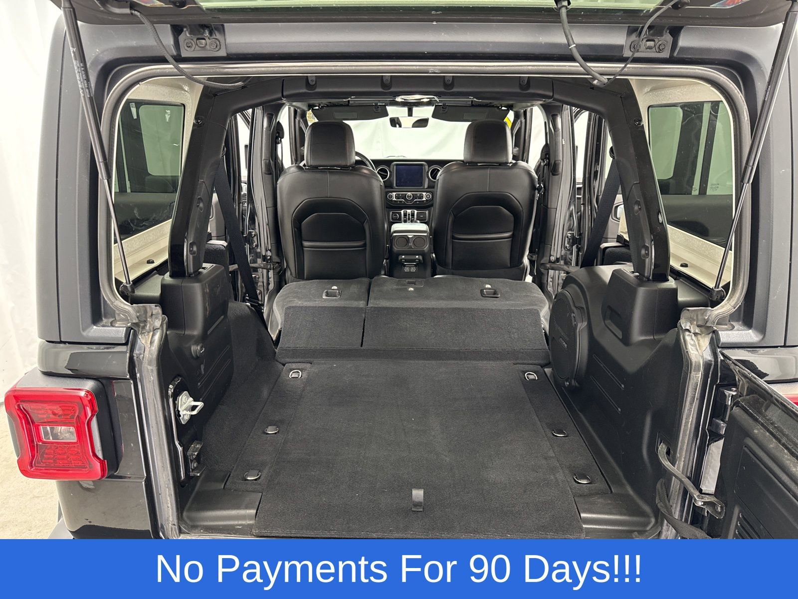 Used 2021 Jeep Wrangler Unlimited Sahara w/ Uconnect 4C Nav & Sound Group image 46