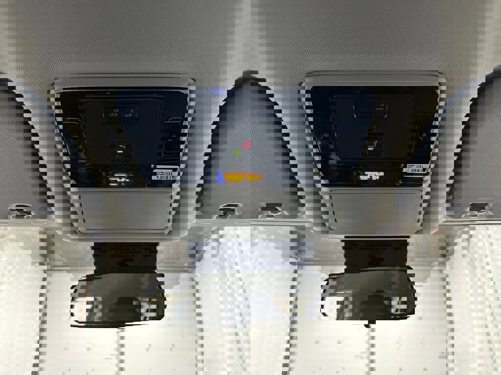 Used 2025 Toyota Grand Highlander AWD image 40