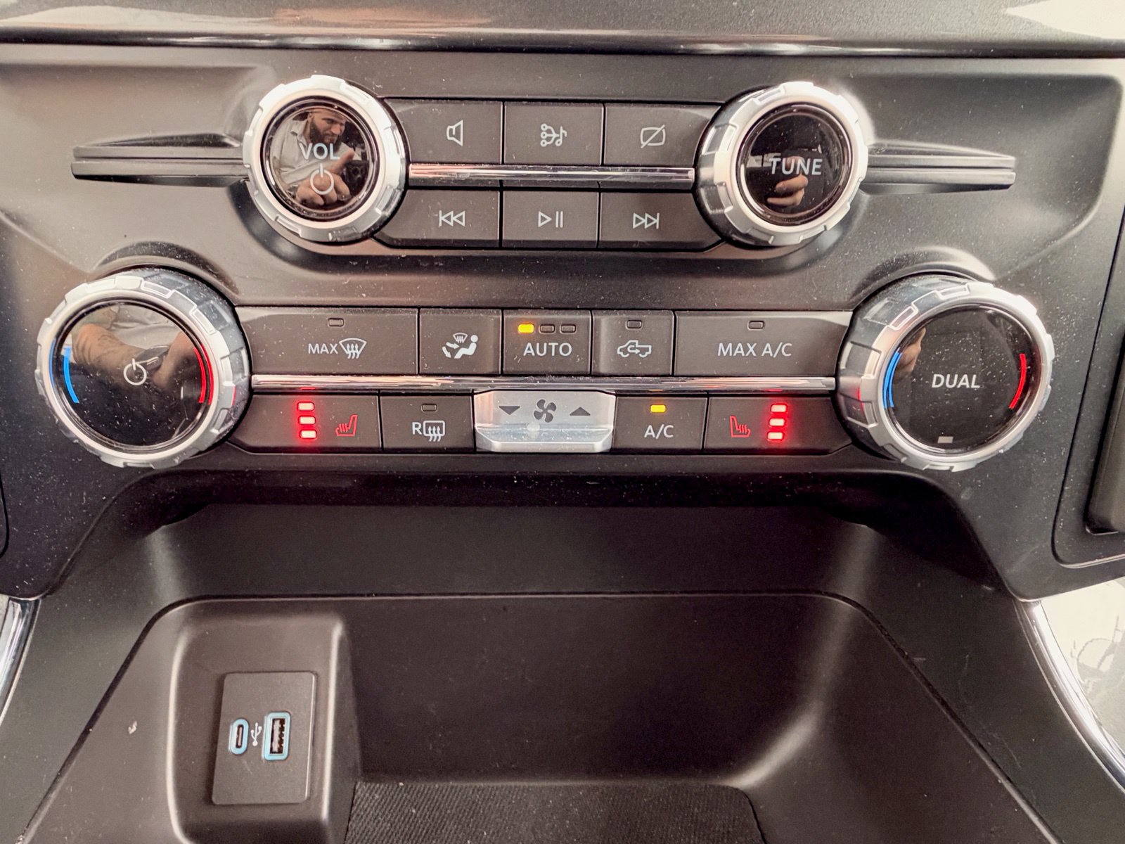 Used 2023 Ford F150 XLT w/ Equipment Group 302A High AWD/4WD image 18