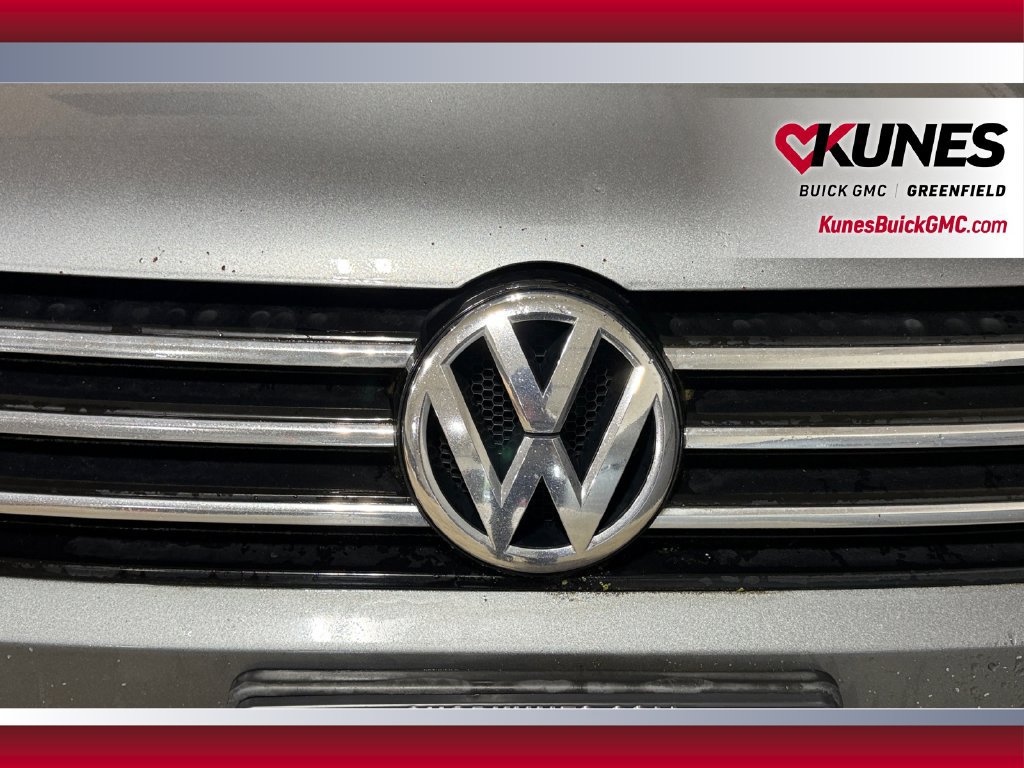 Used 2013 Volkswagen Passat 2.5 S FWD image 31