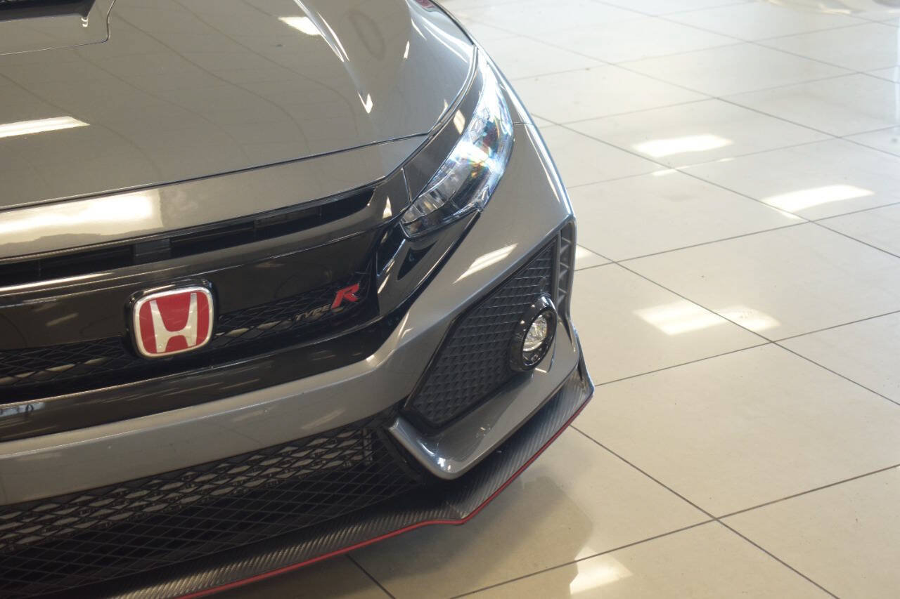 Used 2018 Honda Civic Type R image 11