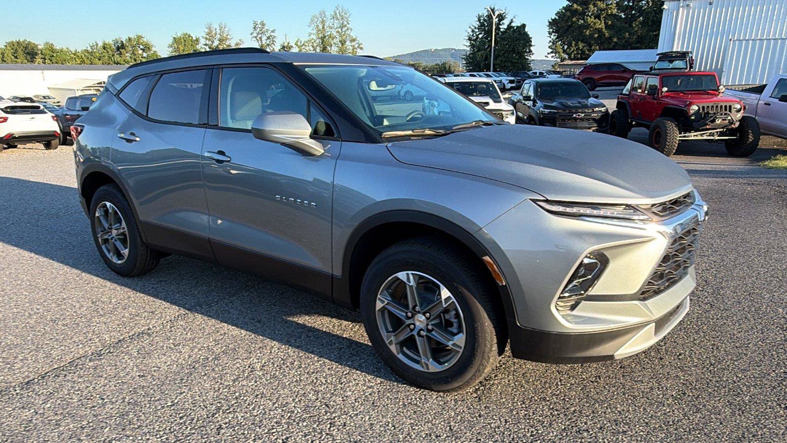 New 2026 Chevrolet Blazer LT w/ Convenience Package FWD image 6