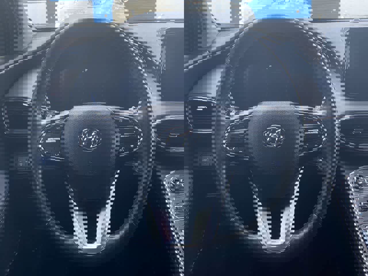 Used 2023 Hyundai Santa Fe Limited w/ Cargo Package AWD/4WD image 14