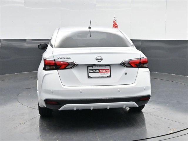 Used 2025 Nissan Versa S w/ Trunk Package image 4