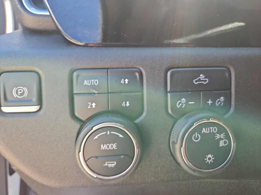 Certified 2024 Chevrolet Silverado 1500 LT AWD/4WD image 22