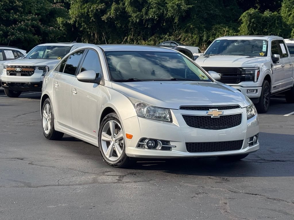 Used 2014 Chevrolet Cruze LT w/ Enhanced Safety Package FWD video 1