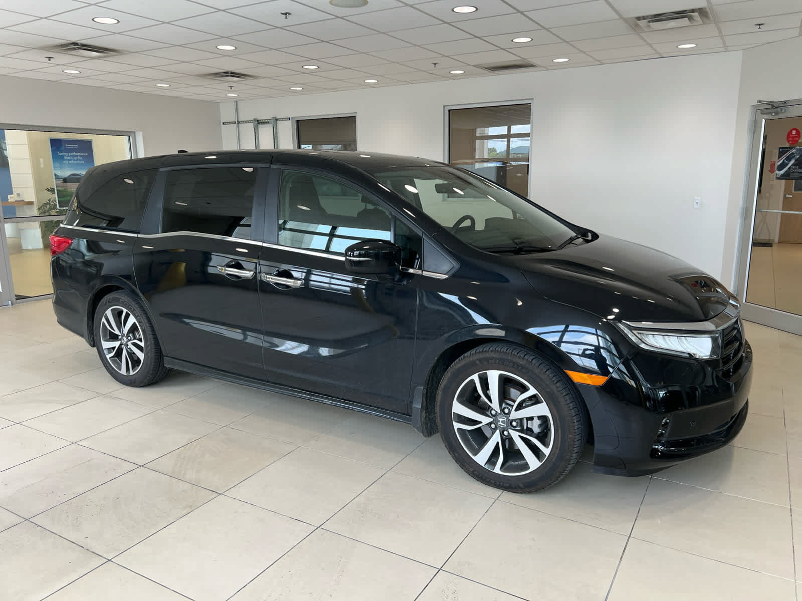 Certified 2022 Honda Odyssey Touring image 1