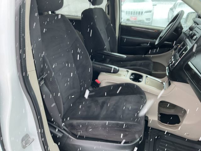 Used 2014 Dodge Grand Caravan SXT image 39