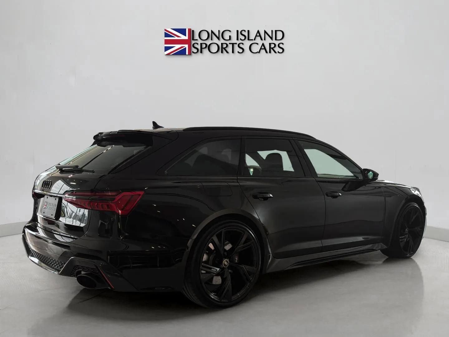 Used 2023 Audi RS 6 w/ Carbon Optic Package image 6