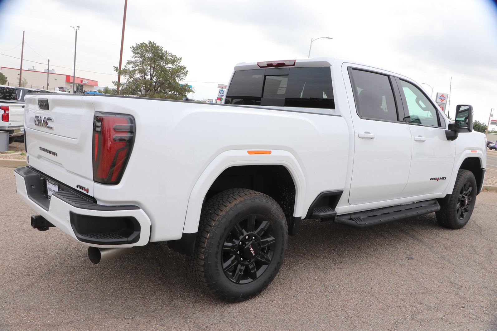 New 2026 GMC Sierra 2500 AT4 AWD/4WD image 7