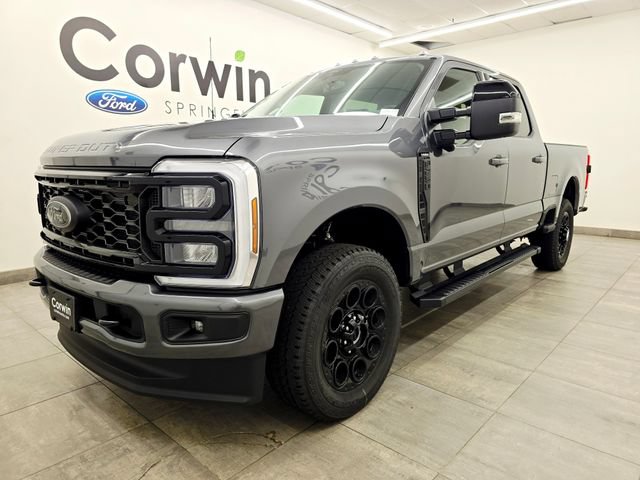 New 2026 Ford F250 Lariat w/ Black Appearance Package