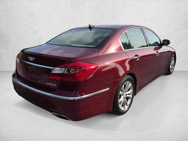 Used 2013 Hyundai Genesis 3.8 RWD image 5