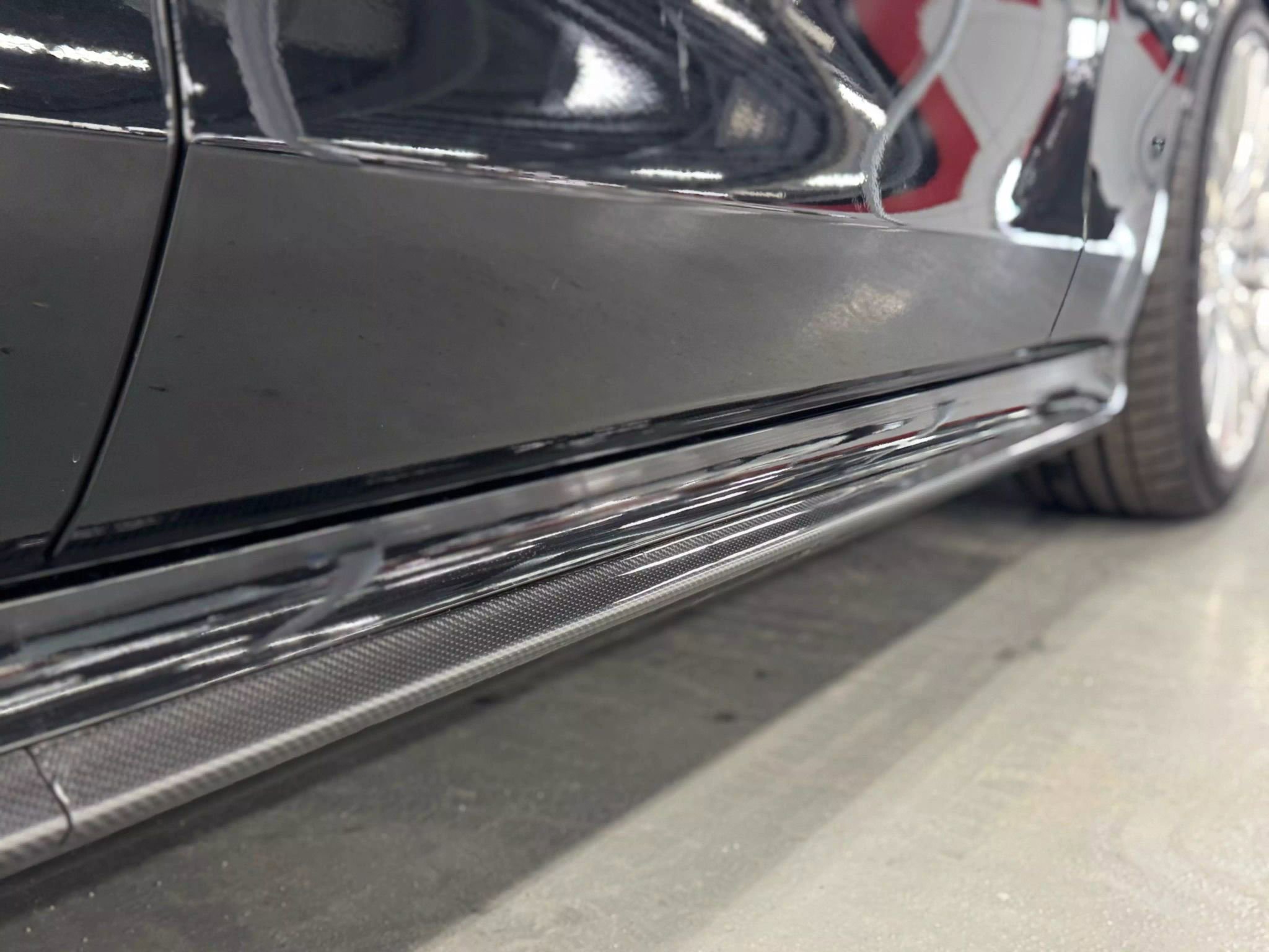 Used 2024 Mercedes-Benz S 63 AMG S w/ Carbon Fiber Exterior Package image 23