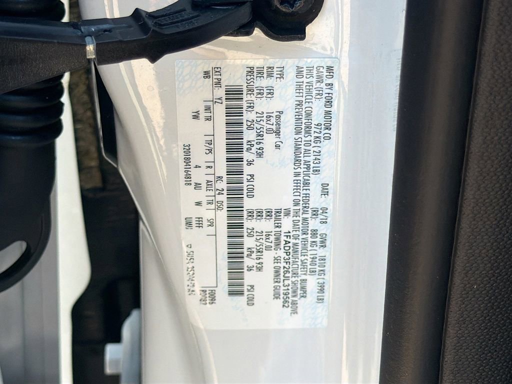 Used 2018 Ford Focus SE FWD image 37