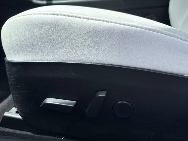 Used 2018 Tesla Model 3 Mid Range RWD image 15