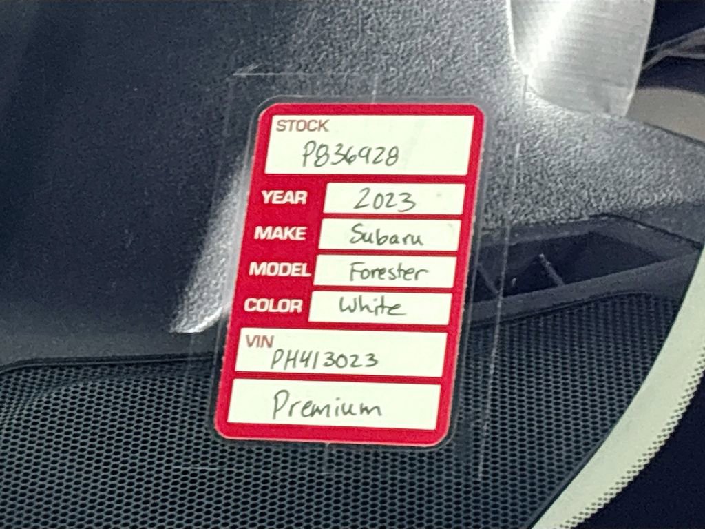 Used 2023 Subaru Forester Premium AWD/4WD image 25