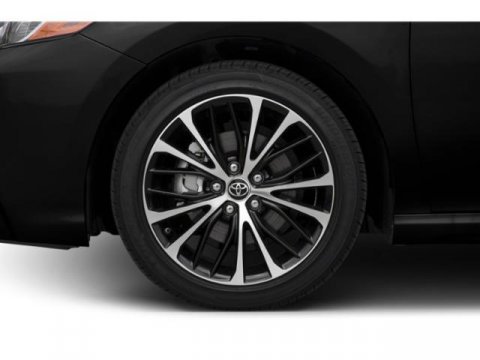 Used 2020 Toyota Camry SE w/ Convenience Package FWD image 11
