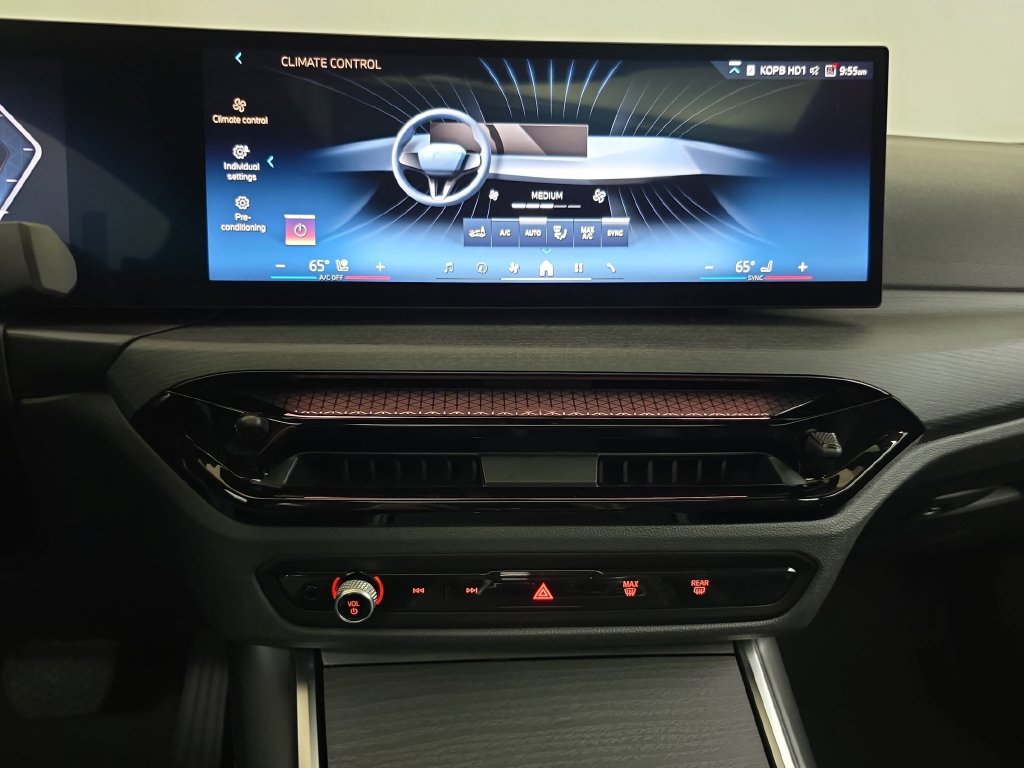 Used 2026 BMW 430i xDrive Coupe w/ Premium Package AWD/4WD image 21