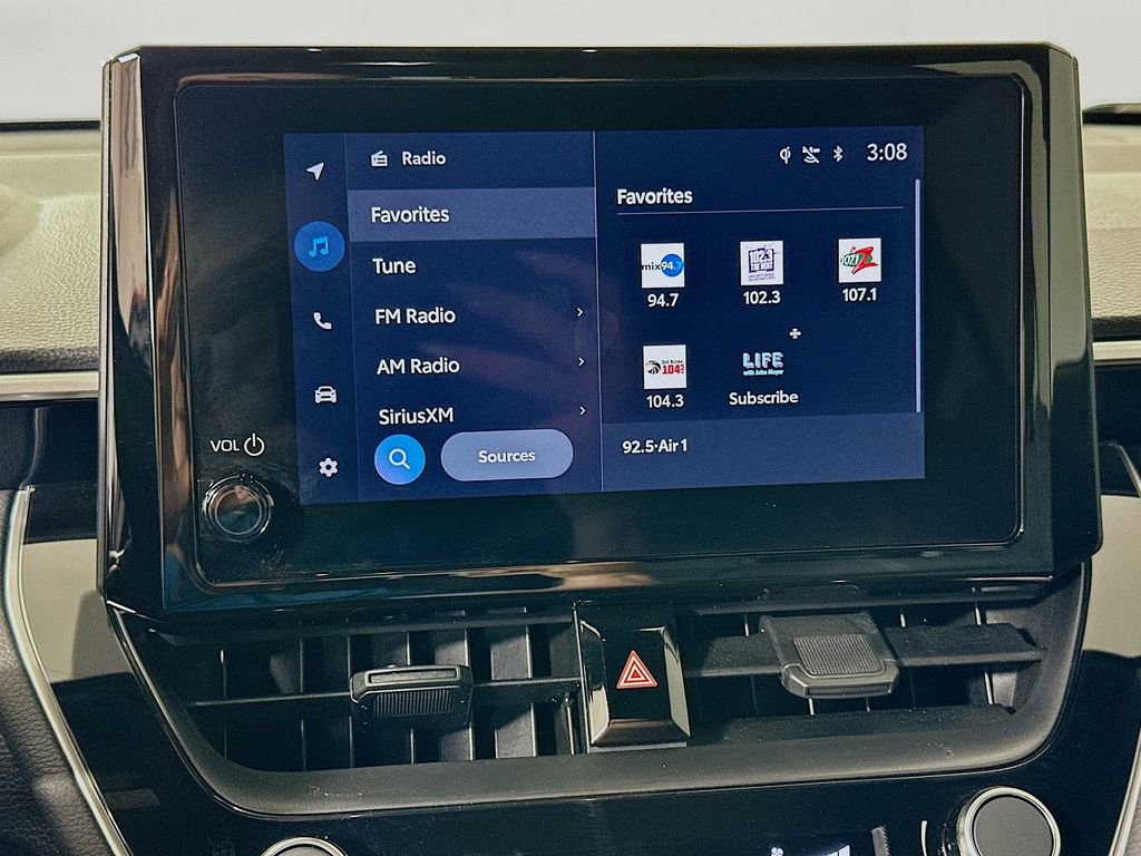 Used 2024 Toyota Corolla Cross SE image 15